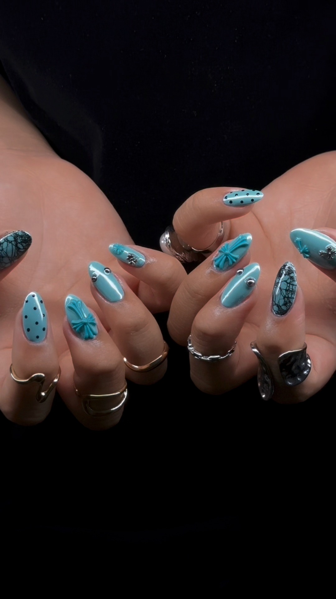 Tiffany blue nails - màu hot trend hiện tại đây ạ 💅🏻🌸🥰
⸻
👙 Cứng móng tạo cầ