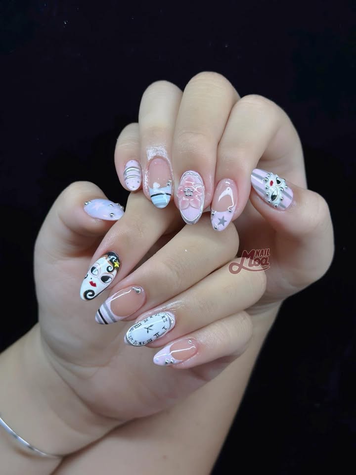 Khi khách nhà em cũng mang đậm hơi thở của trường phái nghệ thuật siêu thực và s