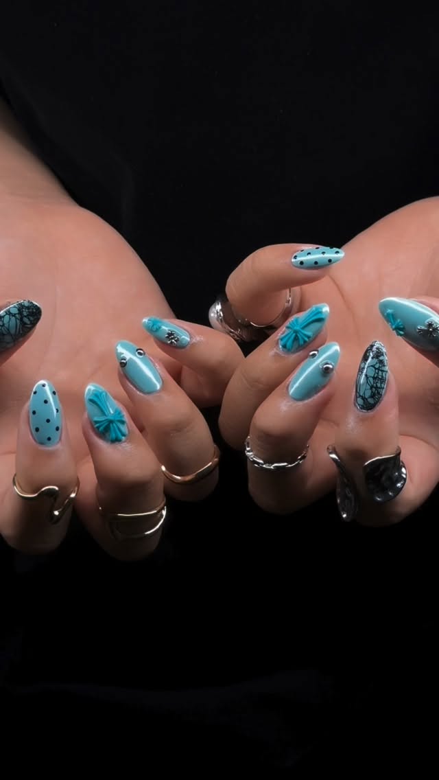 Love this color 🩵
#tiffanybluenails #nailsnailsnails #nailsinstagram #nailsart 