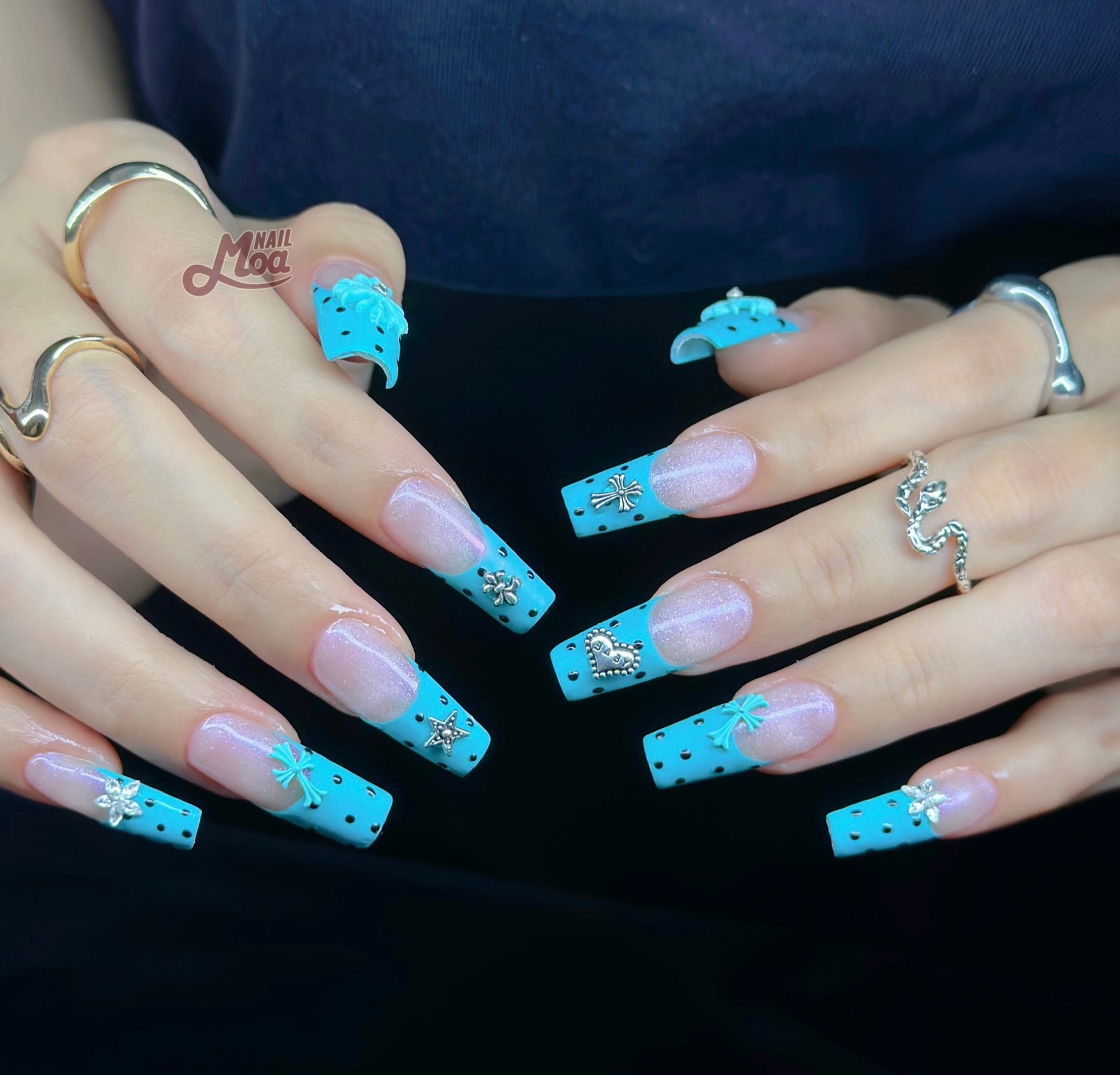 Tiffany blue 🩵
#nailsnailsnails #nailsinstagram #tiffanybluenails #trendy #moan